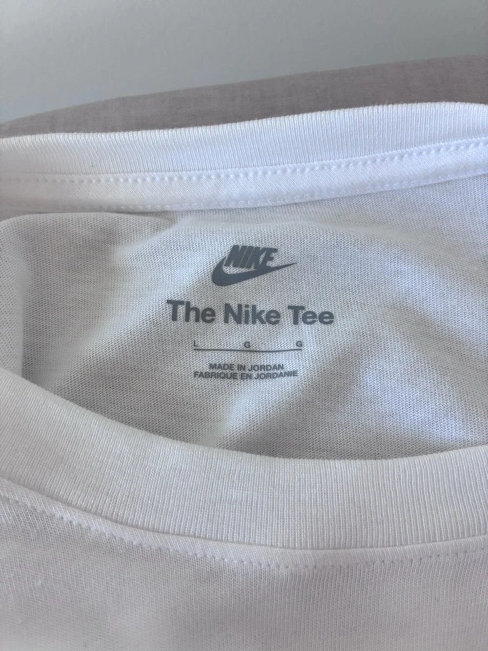 Nike Men’s Sportswear Club Embroidered T-Shirt